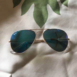 RAYBAN REFLECTIVE AVIATORS!